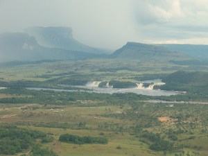 canaima fromair